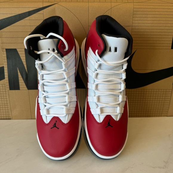 Final Sale!!! 🌺 NIKE 🌺  JORDAN MAX AURA 👟 - Picture 3 of 14